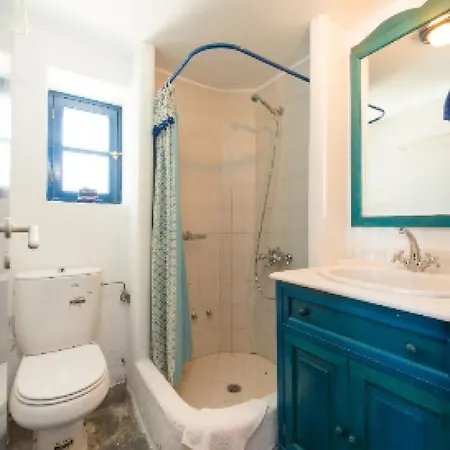 Semesterbostad Litsa Holiday